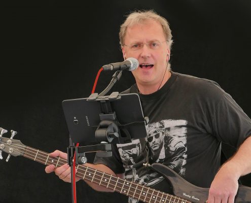 Uwe Hohmann (Bassist)